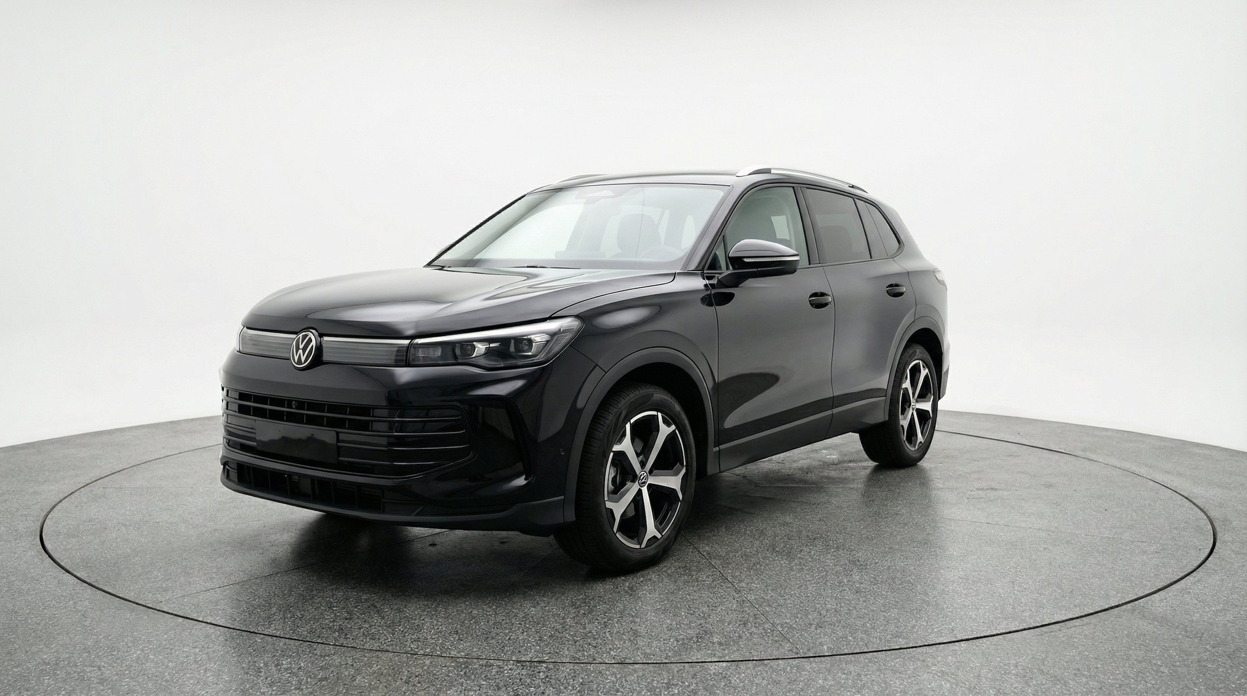 Thumbnail: 2026 Volkswagen Tiguan - 3