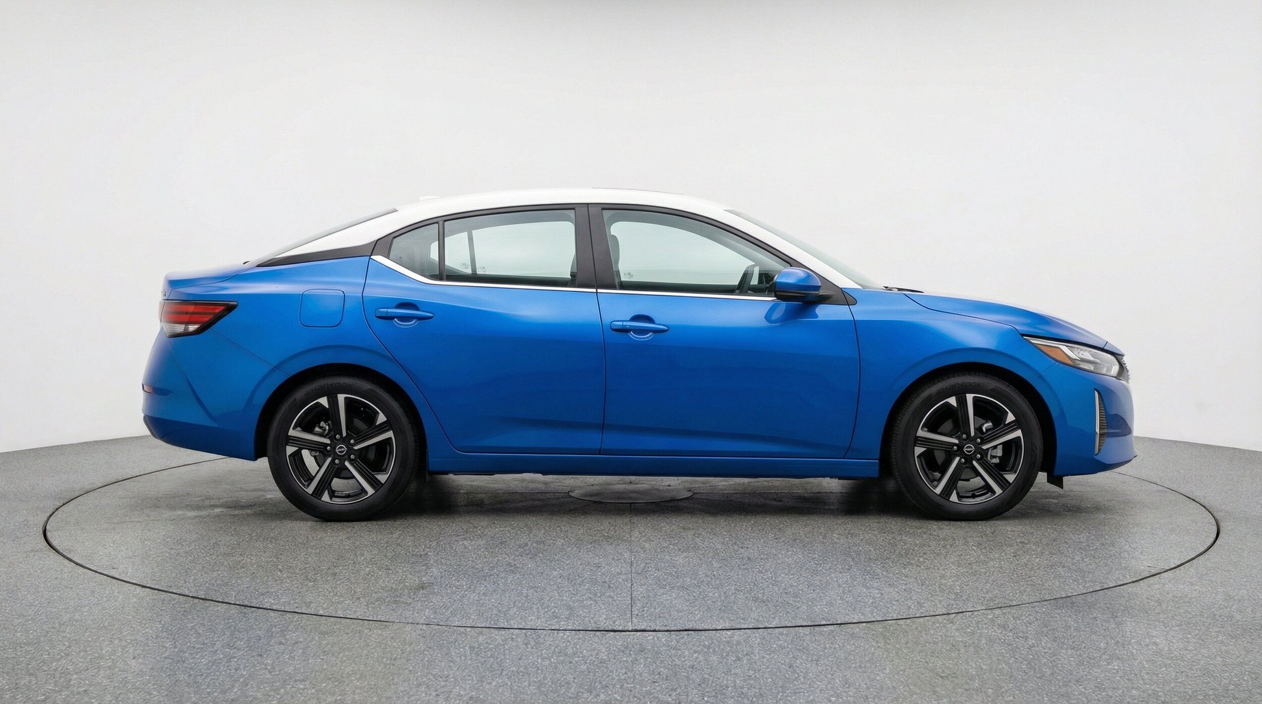 Thumbnail: 2025 Nissan Sentra - 11