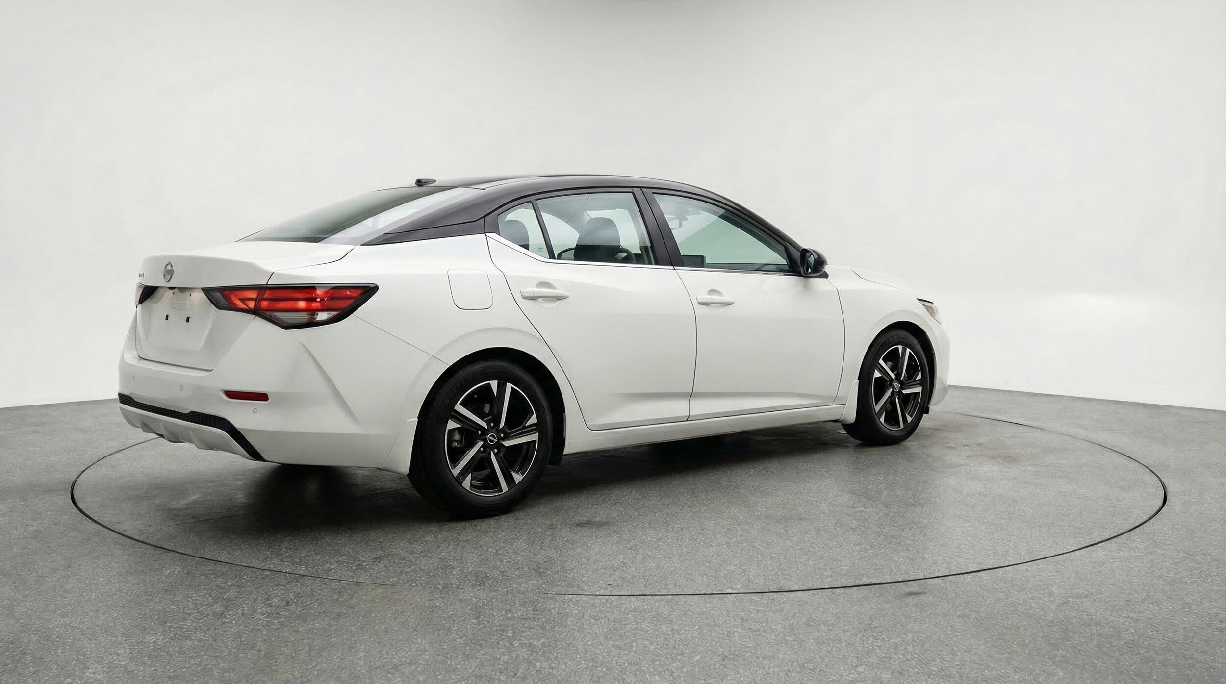 Thumbnail: 2025 Nissan Sentra - 9