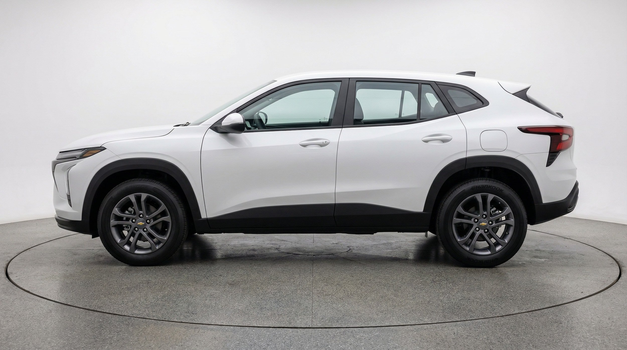 Thumbnail: 2025 Chevrolet Trax - 4