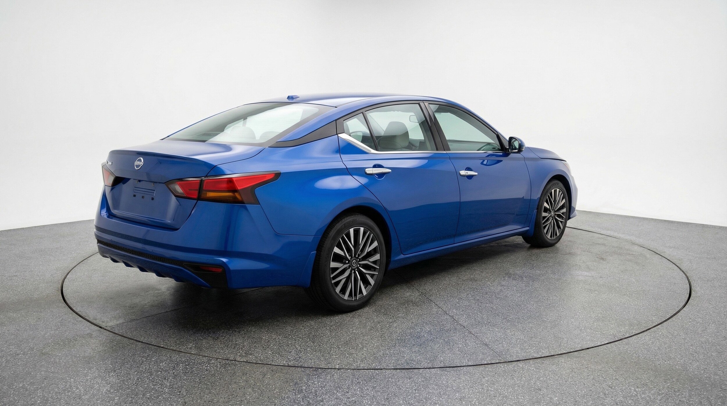 Thumbnail: 2025 Nissan Altima - 9
