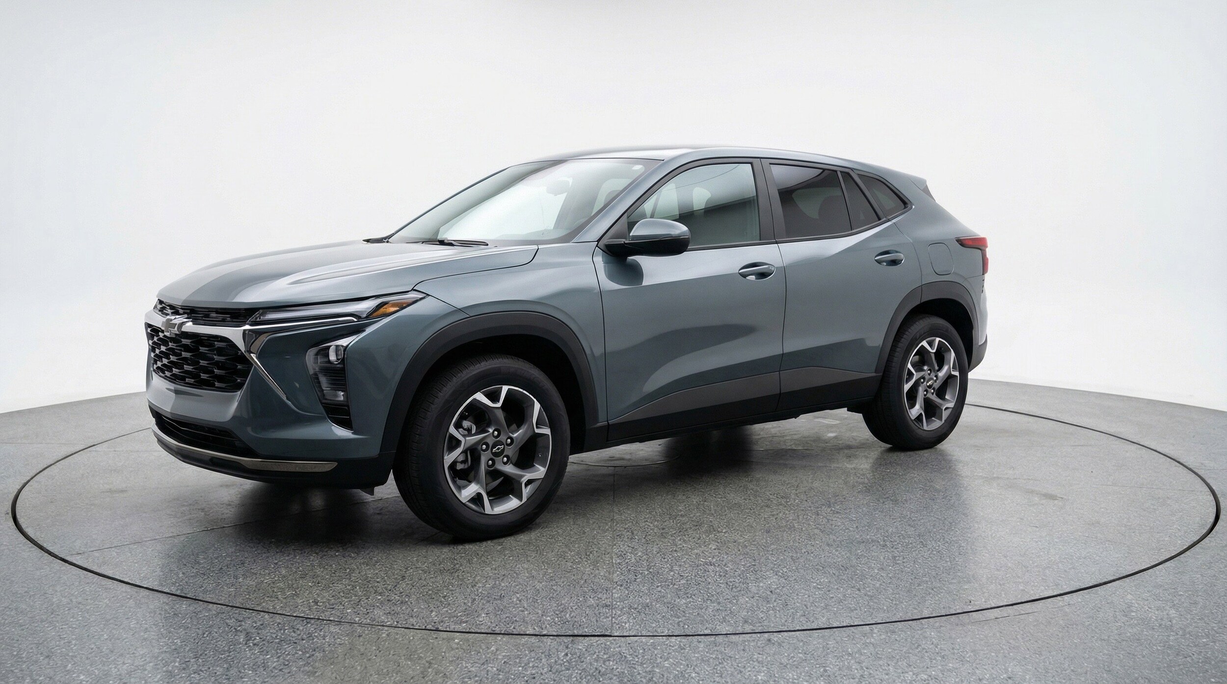 Thumbnail: 2025 Chevrolet Trax - 3