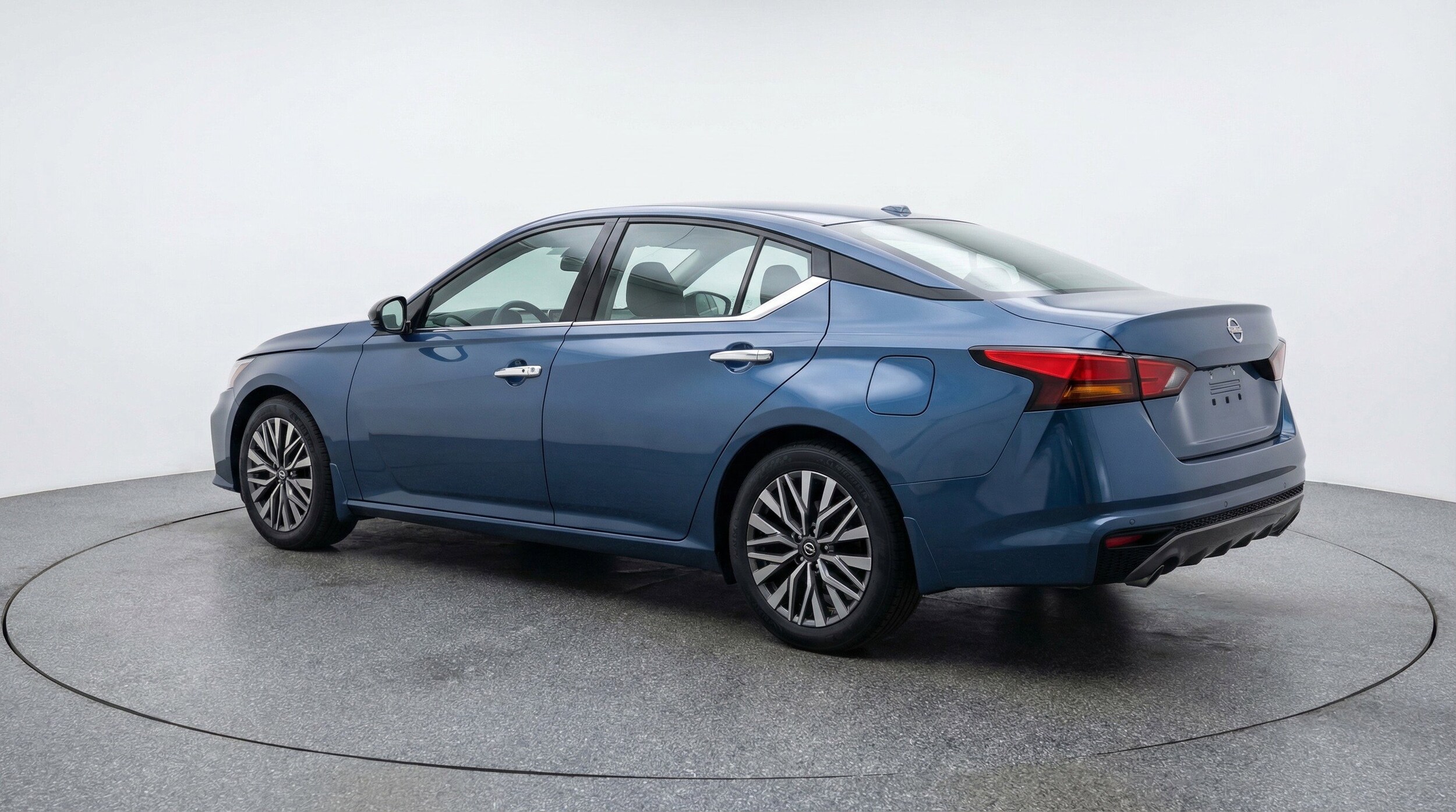 Thumbnail: 2025 Nissan Altima - 6