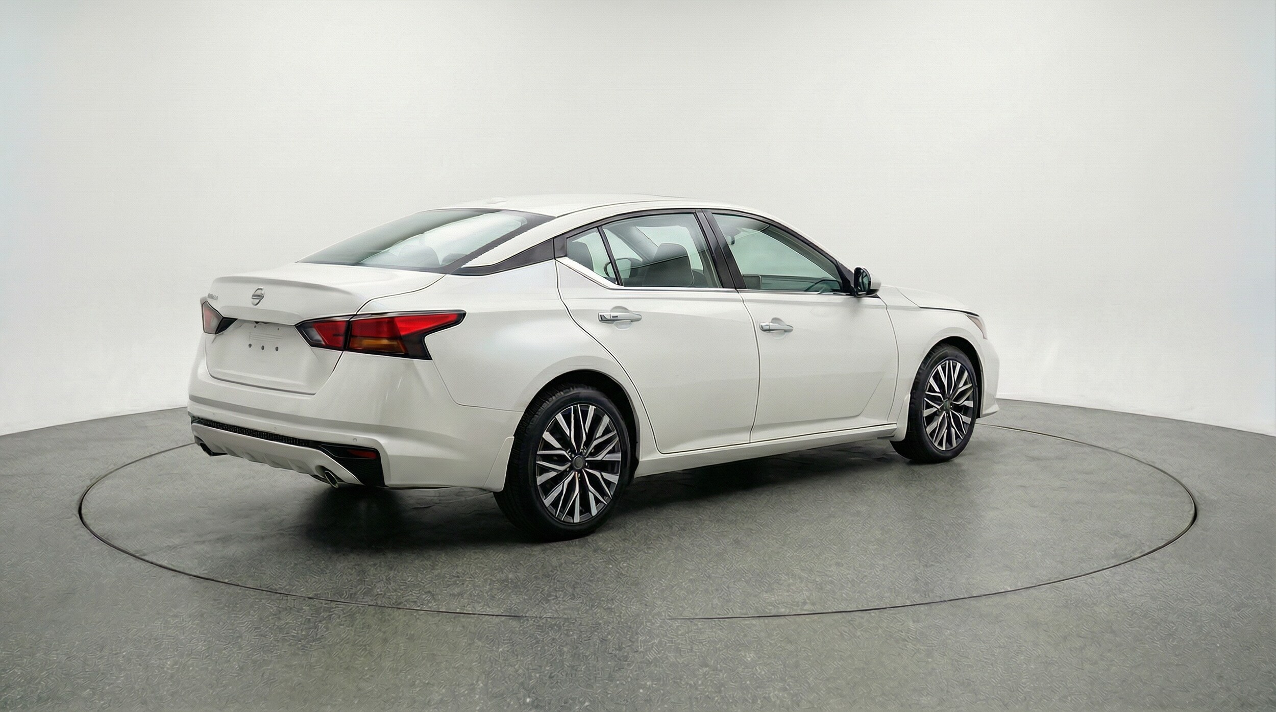 Thumbnail: 2025 Nissan Altima - 7