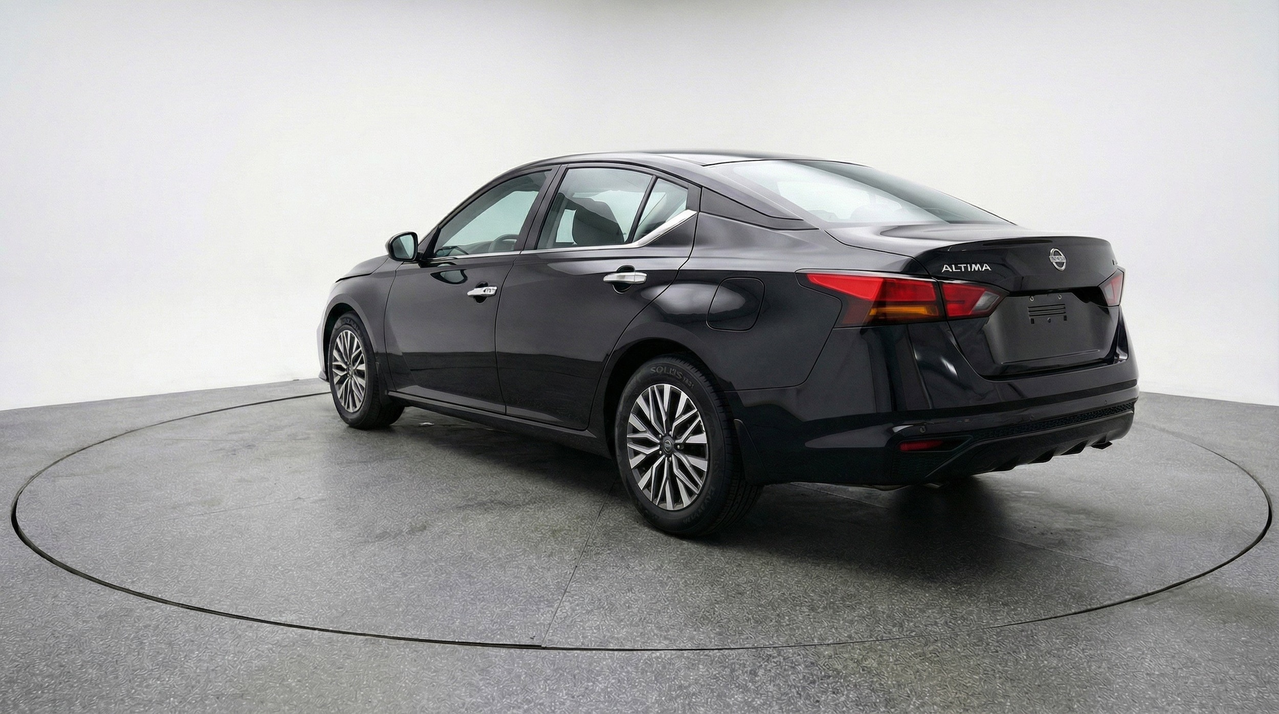 Thumbnail: 2025 Nissan Altima - 6