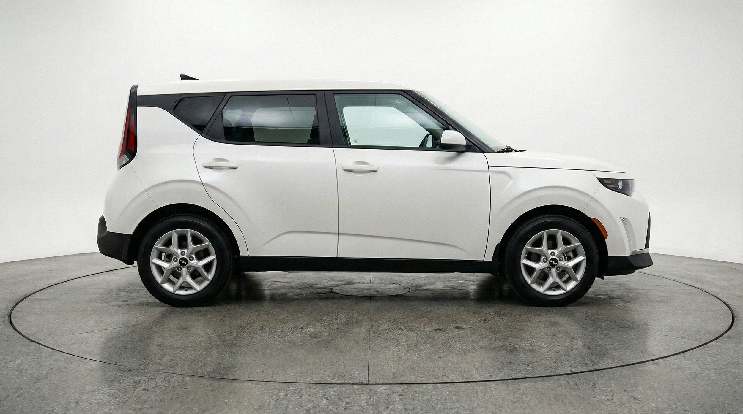 Thumbnail: 2025 Kia Soul - 11