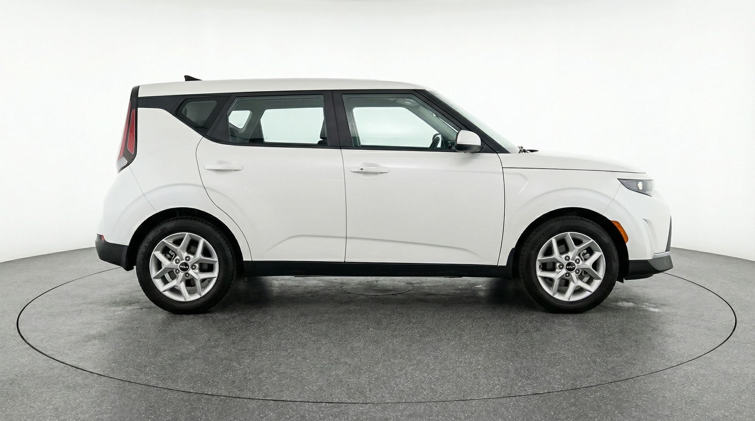 Thumbnail: 2025 Kia Soul - 8