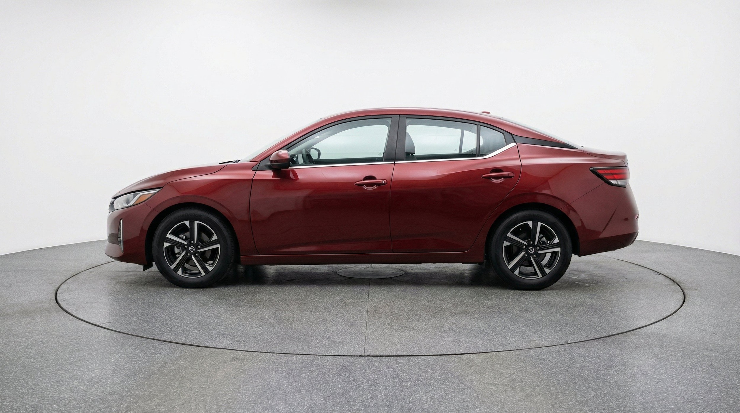 Thumbnail: 2025 Nissan Sentra - 5