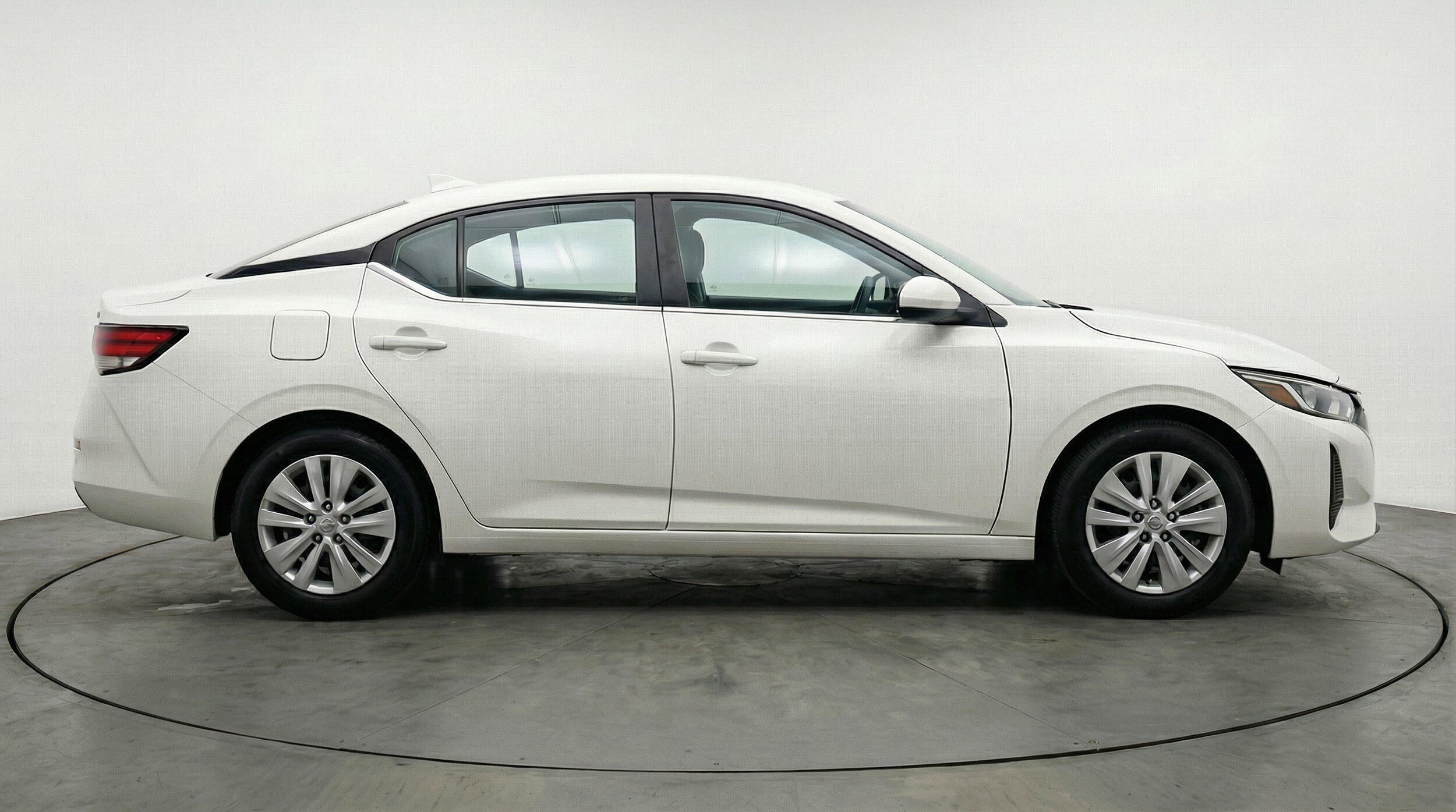 Thumbnail: 2025 Nissan Sentra - 11