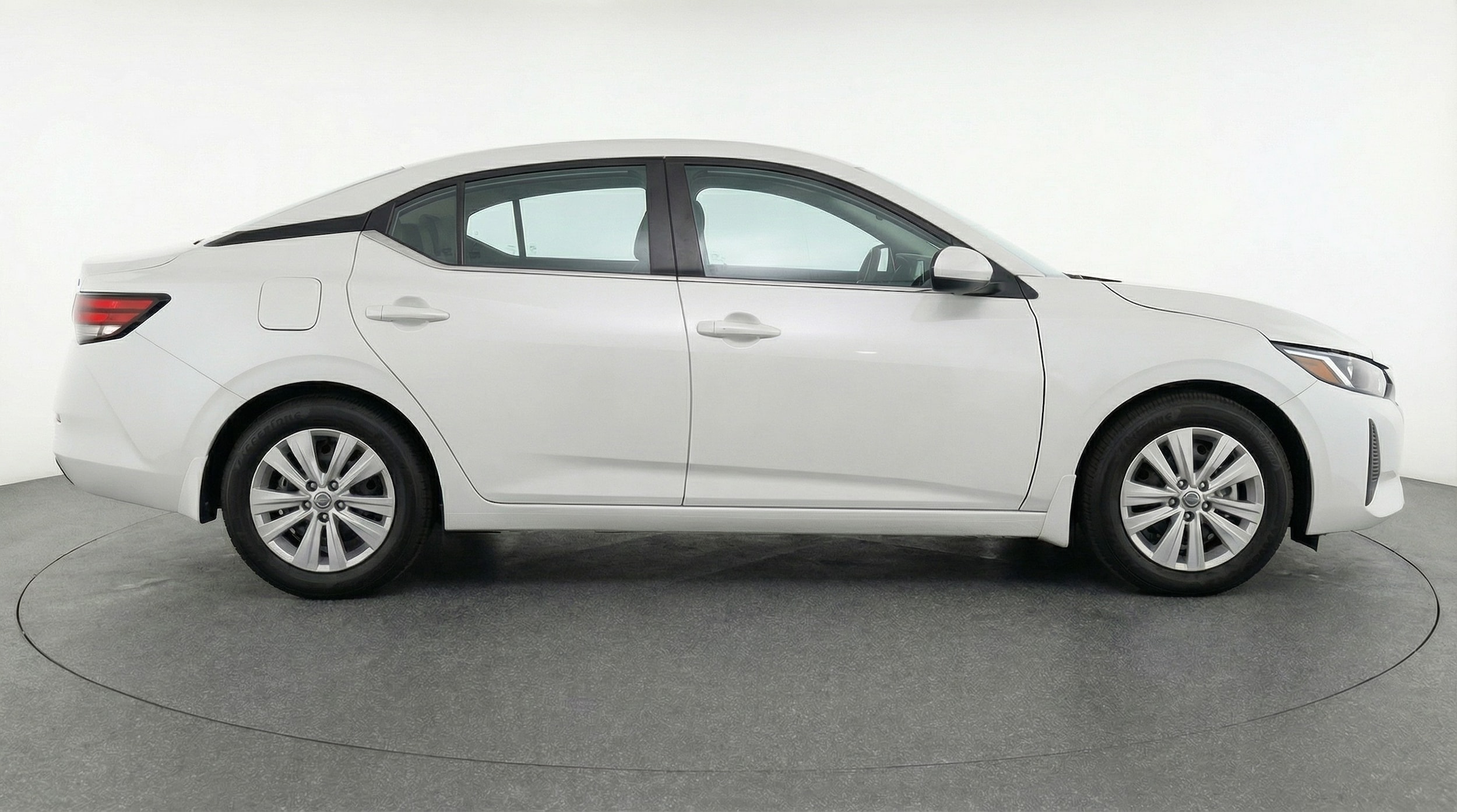 Thumbnail: 2025 Nissan Sentra - 8