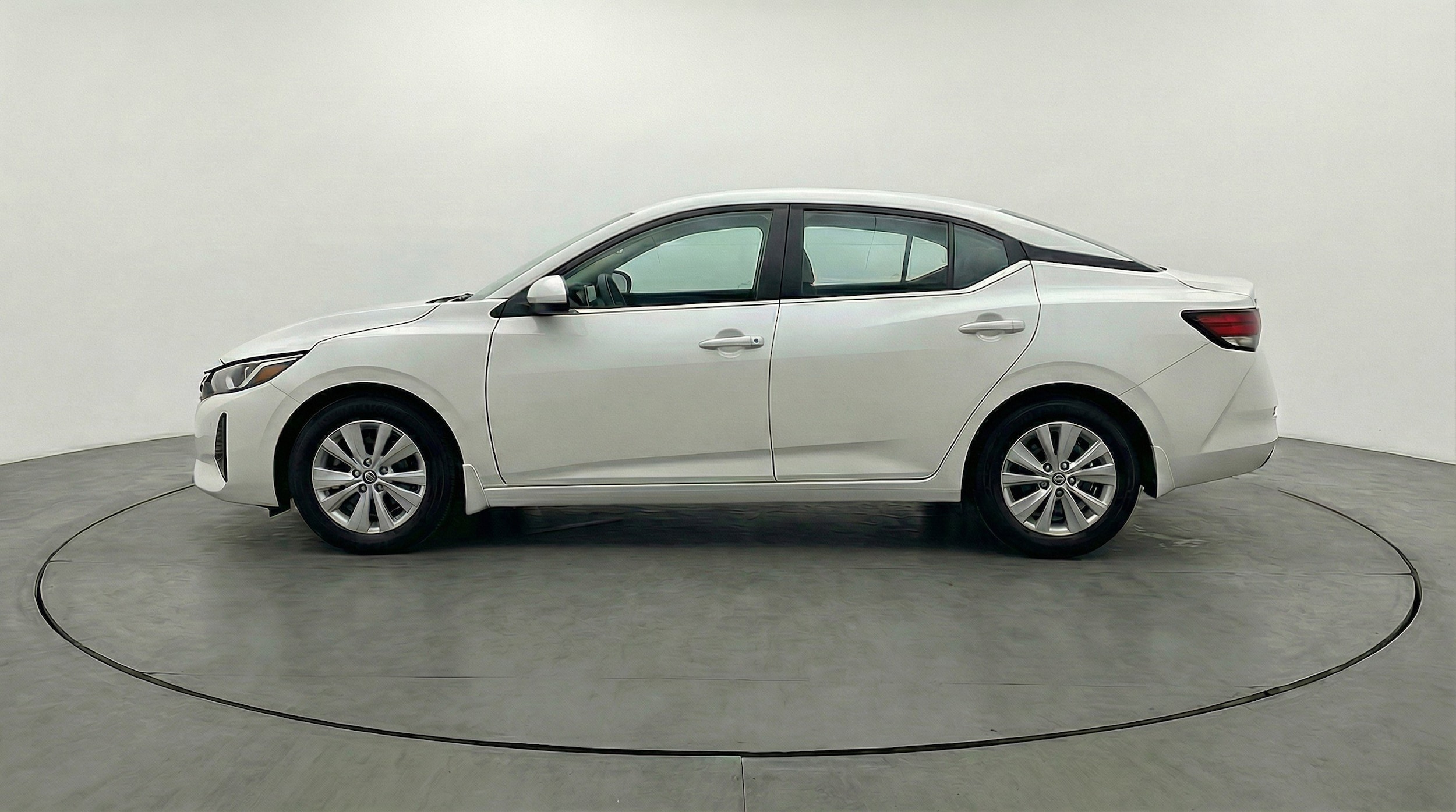 Thumbnail: 2025 Nissan Sentra - 5
