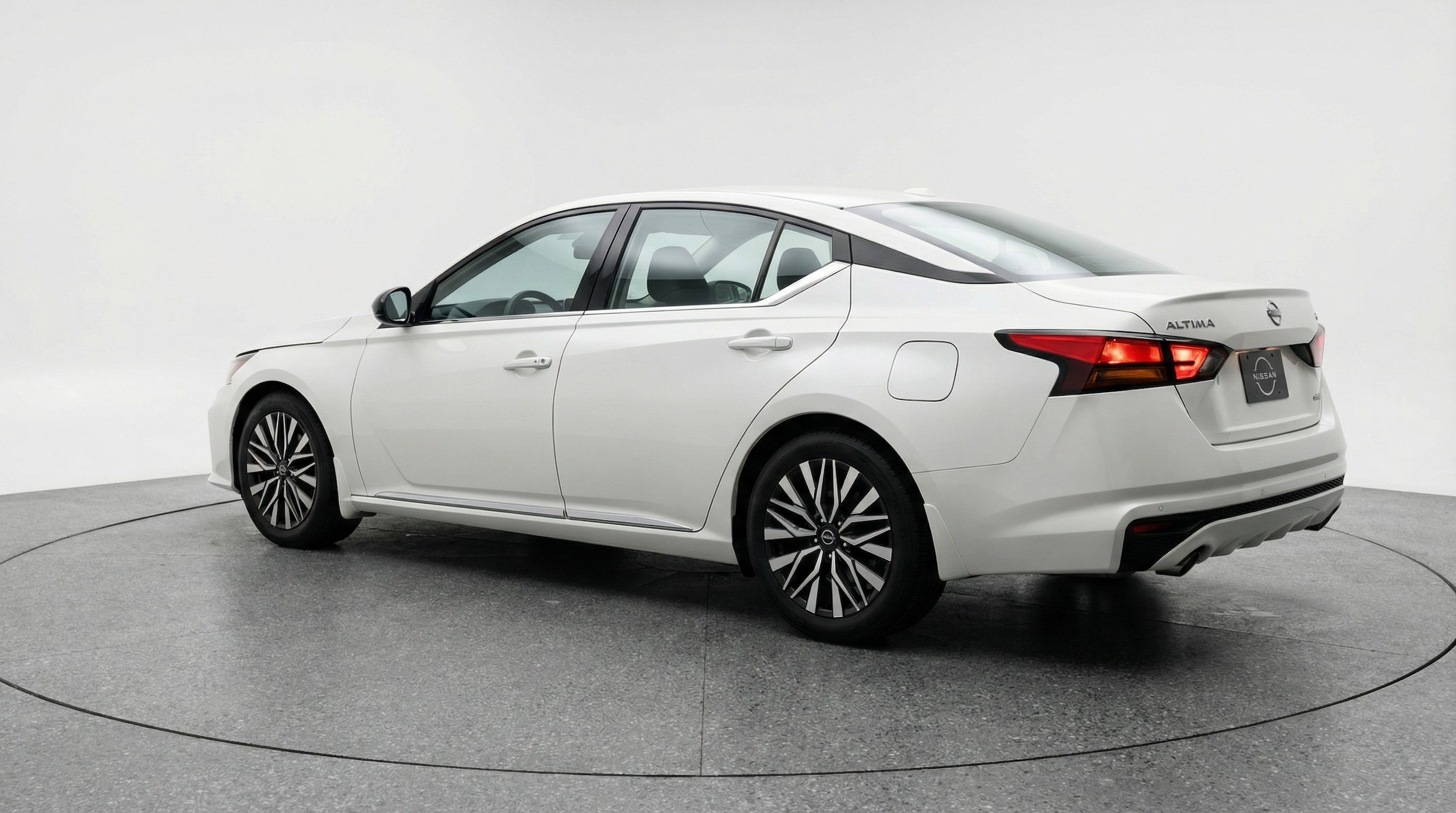 Thumbnail: 2025 Nissan Altima - 6