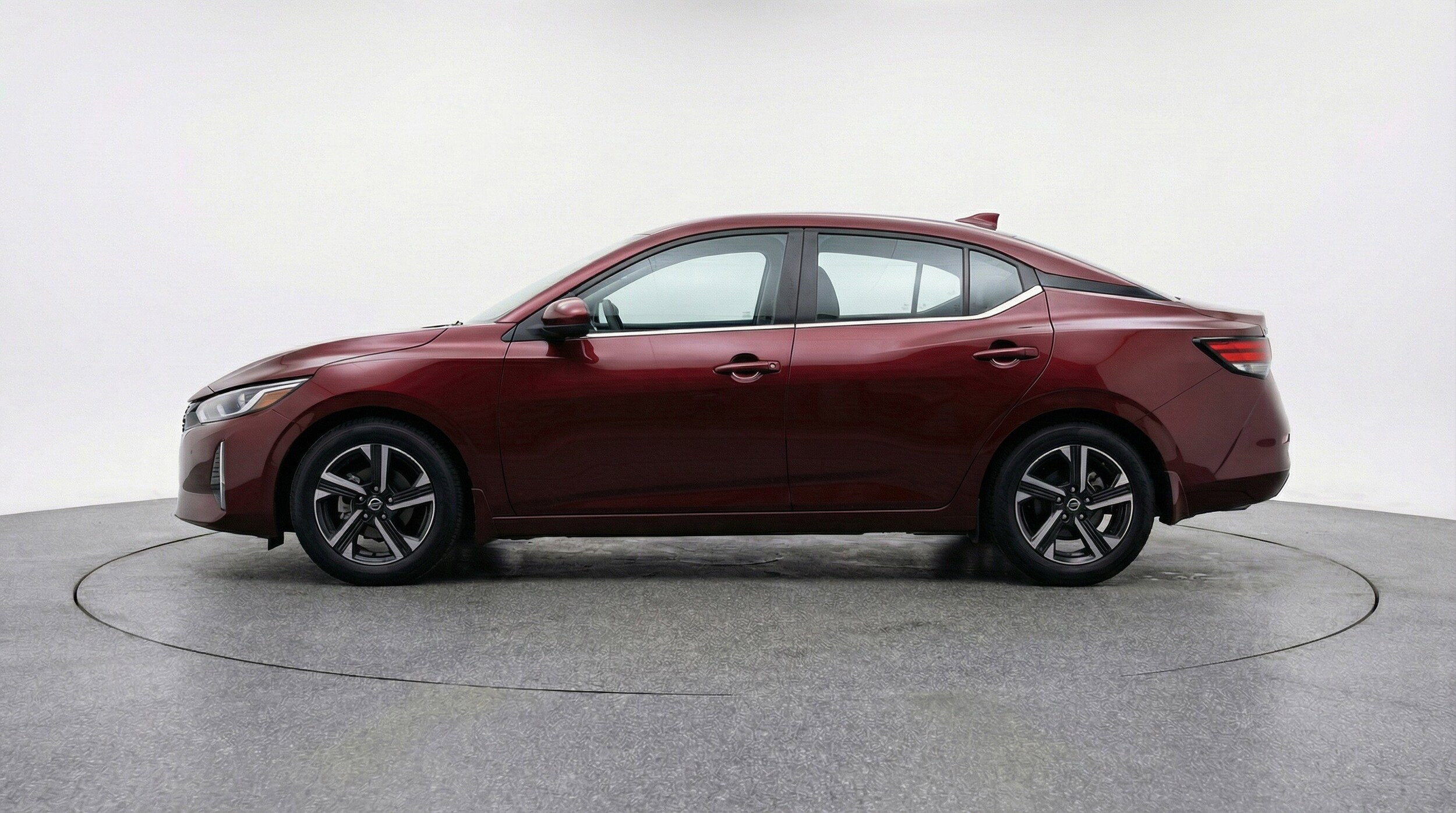 Thumbnail: 2025 Nissan Sentra - 5