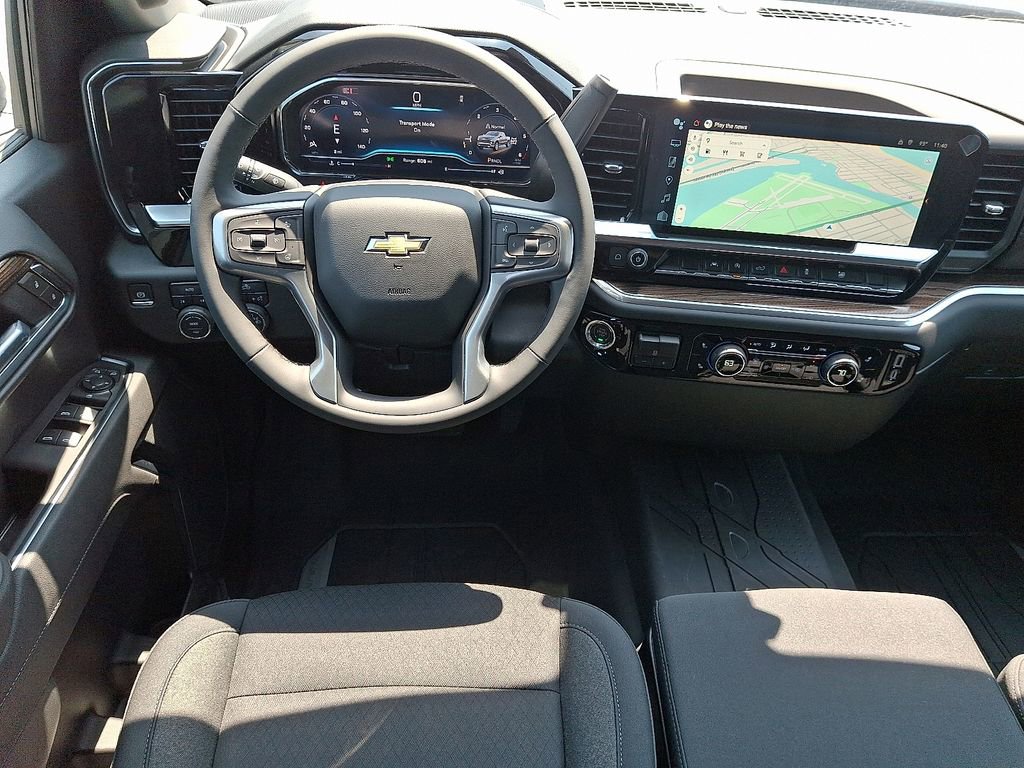 2025 Chevrolet Silverado 1500 LT photo 2