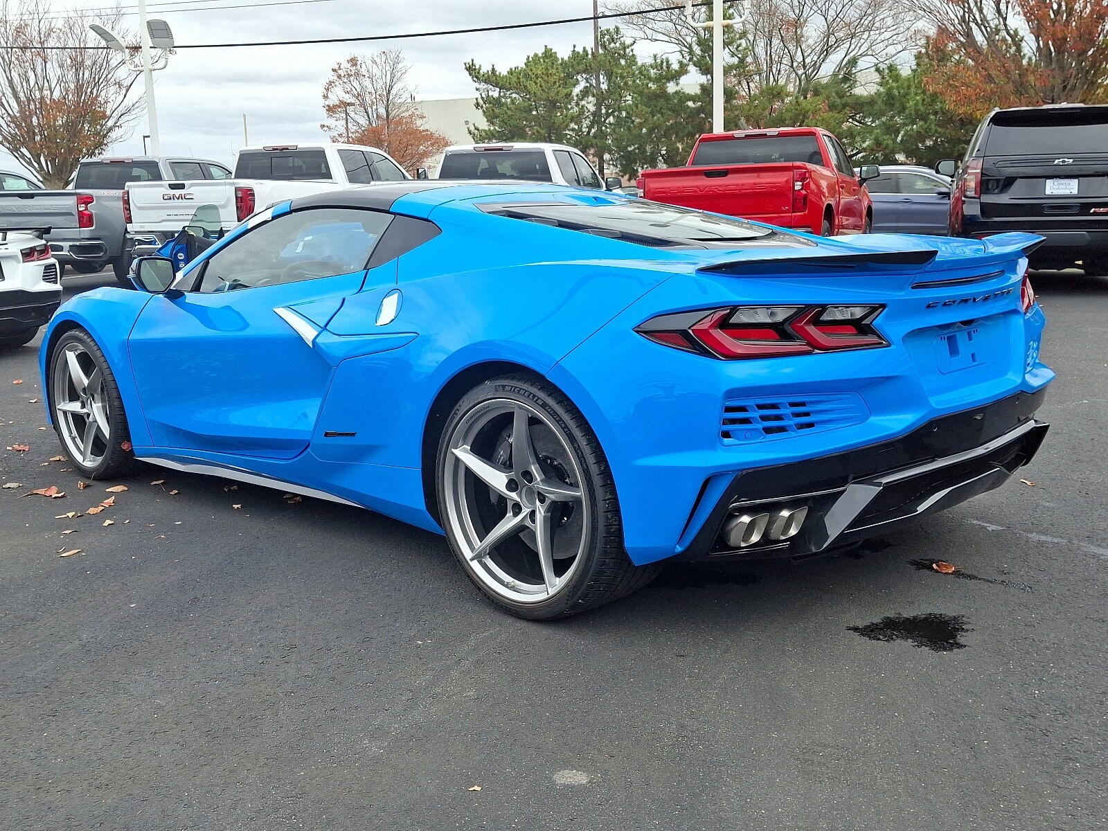 2025 Chevrolet Corvette E-Ray 2LZ photo 3
