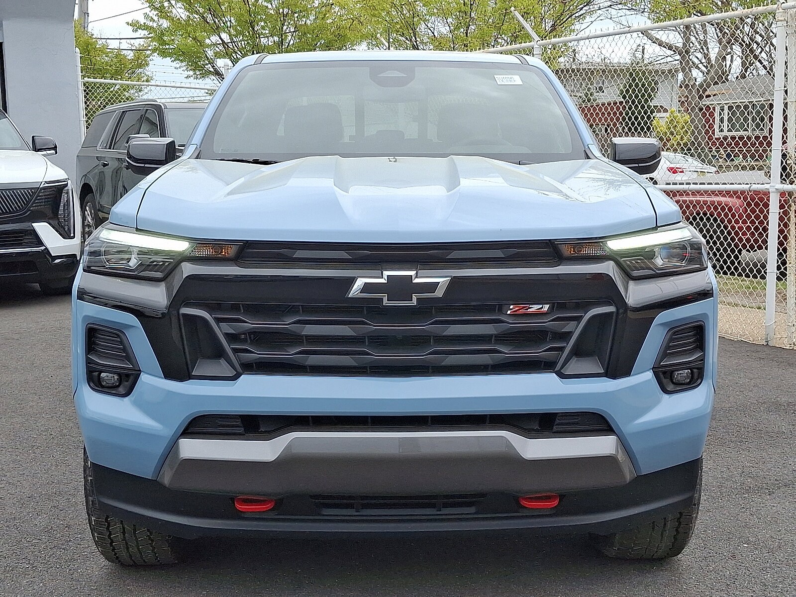 2025 Chevrolet Colorado Z71 photo 2