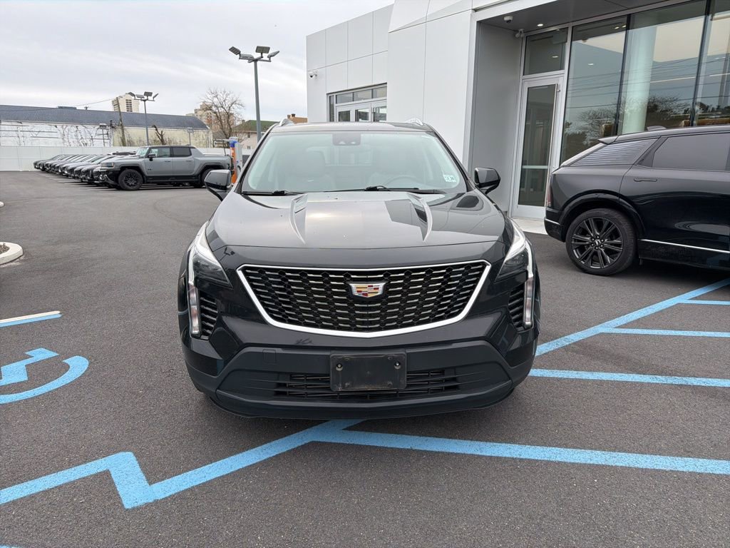 2021 Cadillac XT4 Luxury photo 2