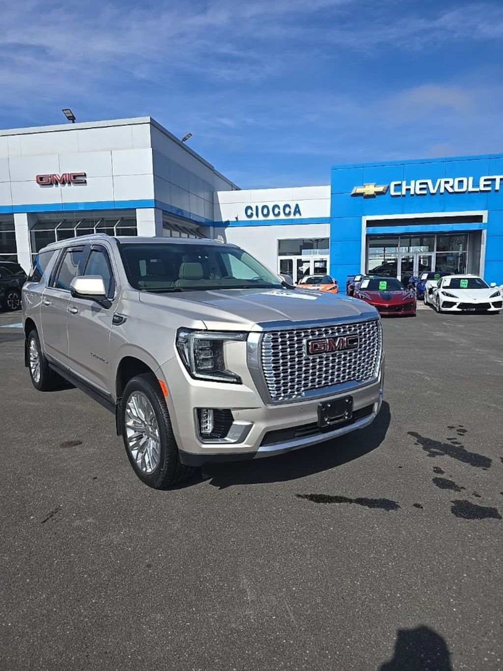 Used 2023 GMC Yukon XL Denali SUV