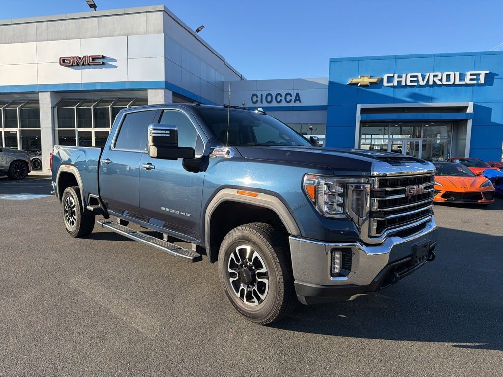 2020 GMC Sierra SLT's photo