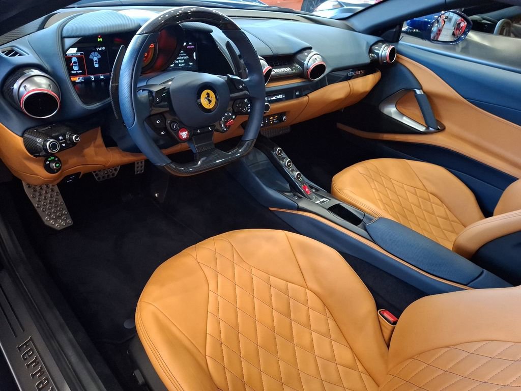 2021 Ferrari 812 GTS Base photo 2