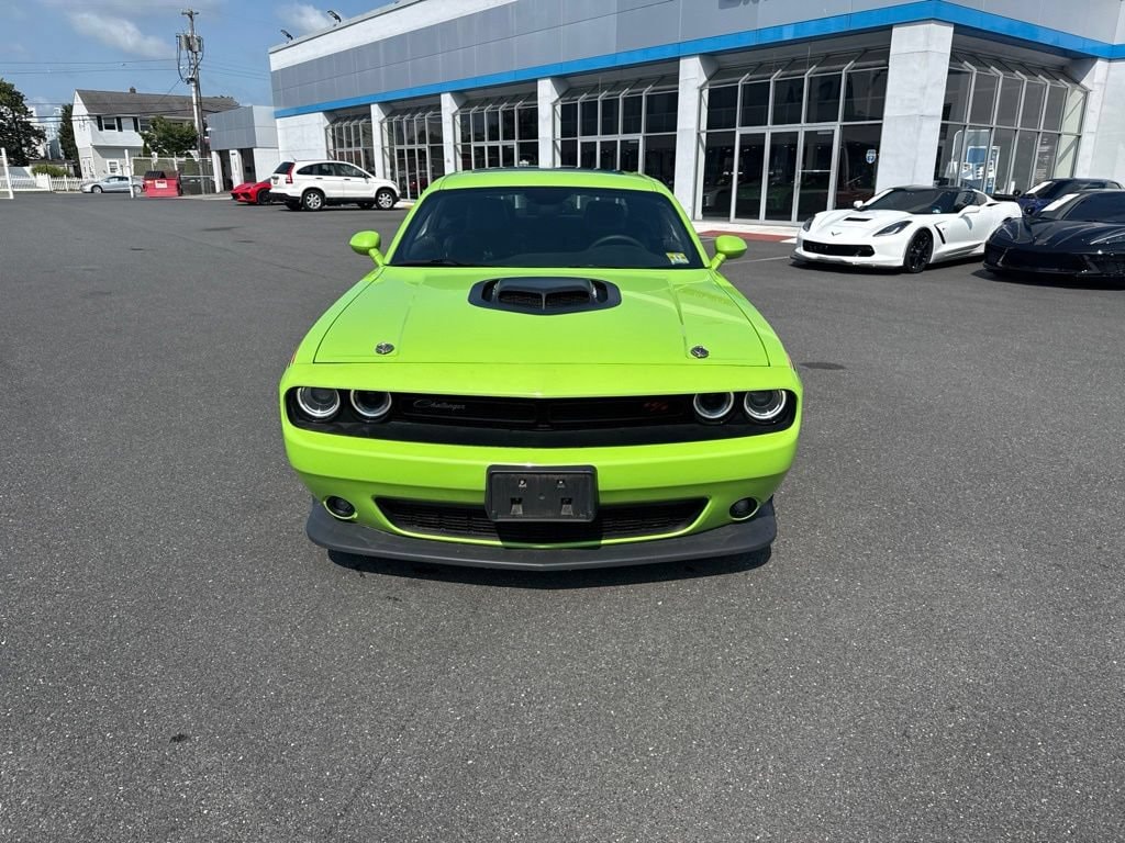 2C3CDZFJ4FH842886