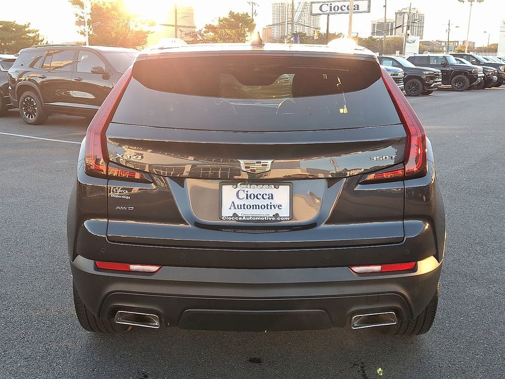 2022 Cadillac XT4 Luxury photo 4