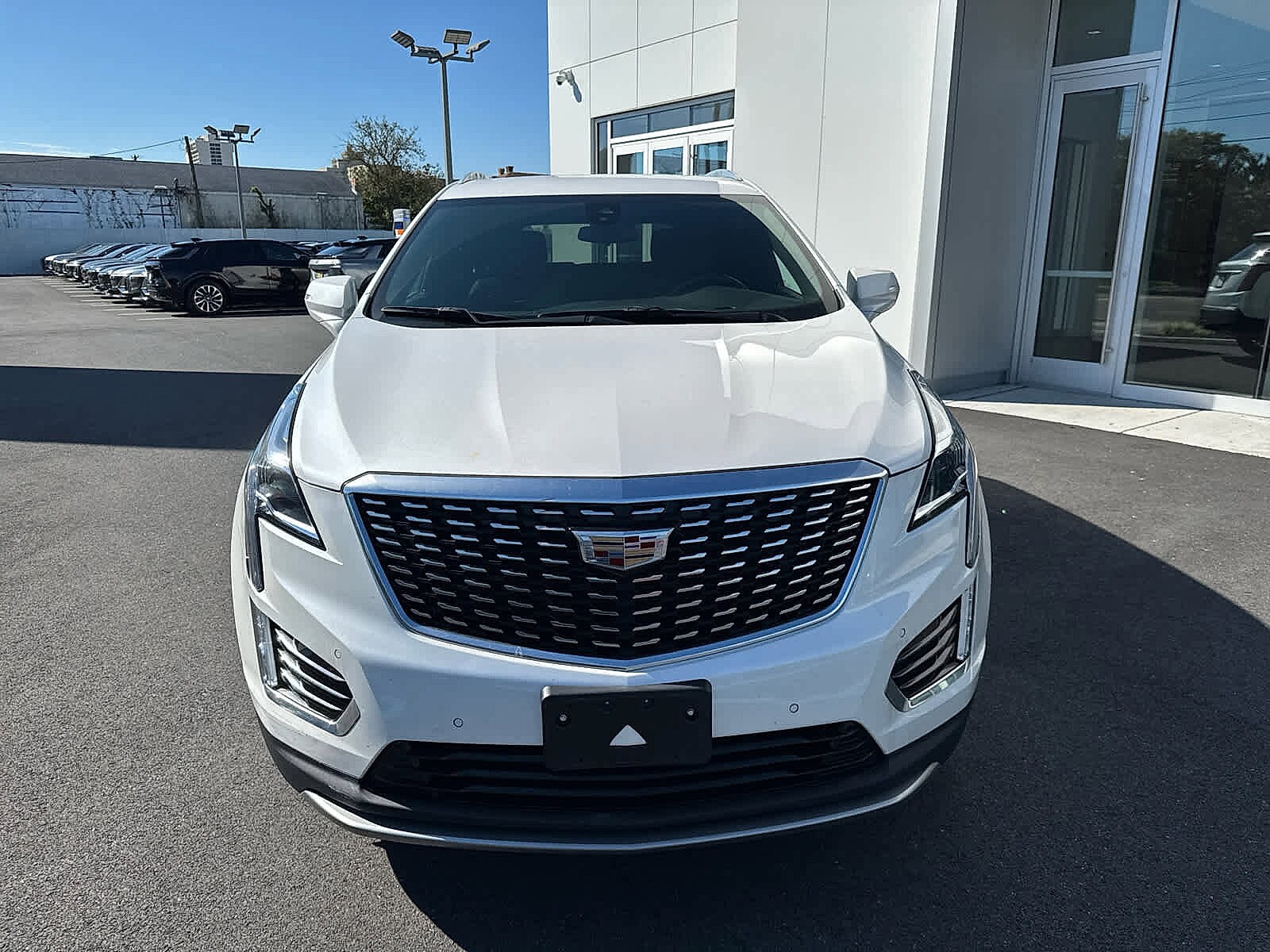 2022 Cadillac XT5 Luxury photo 2