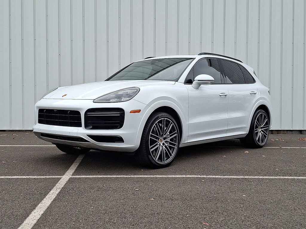 2023 Porsche Cayenne Turbo's photo