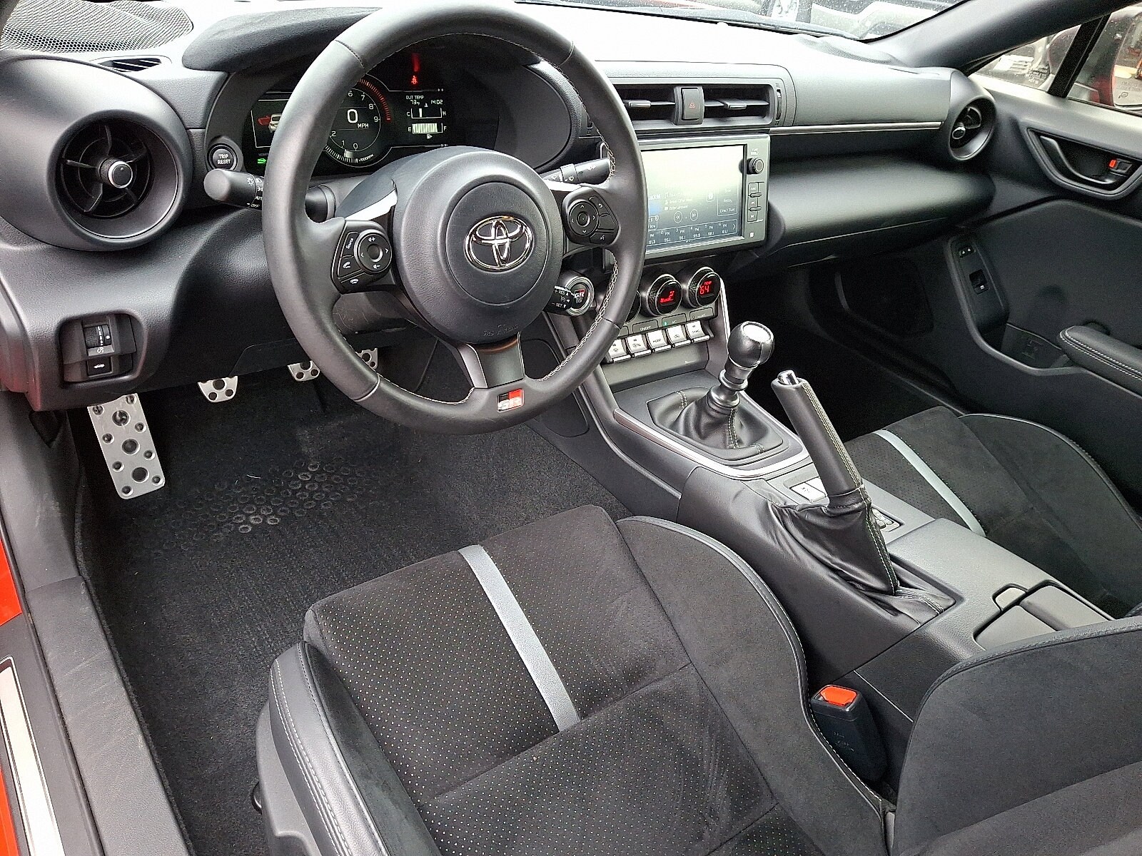 2023 Toyota GR86 Premium photo 2