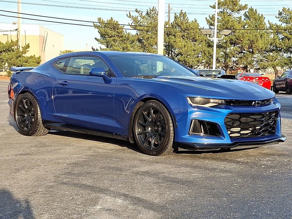 2023 Chevrolet Camaro ZL1's photo