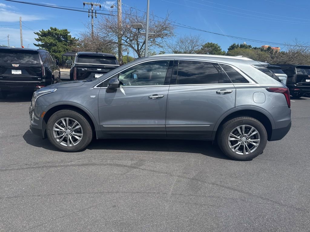 2021 Cadillac XT5 Premium Luxury photo 2