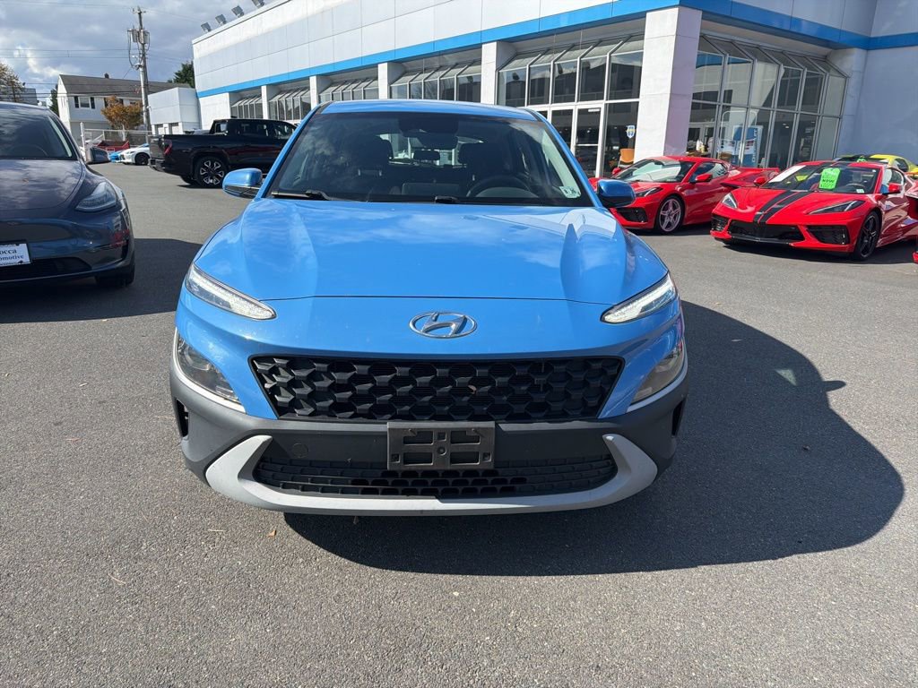 2022 Hyundai Kona SE photo 2