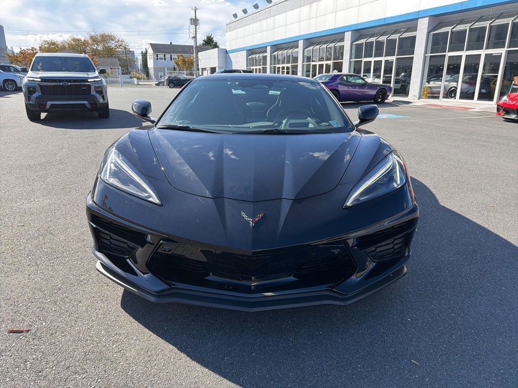 2024 Chevrolet Corvette Stingray 2LT photo 2
