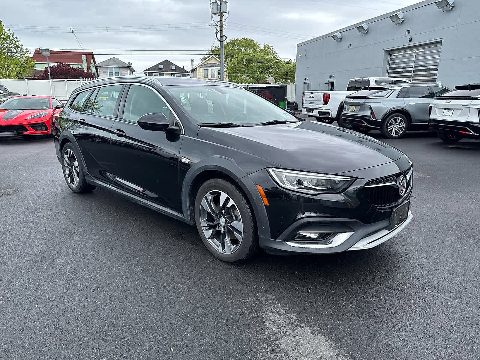 2019 Buick Regal TourX Essence photo 3