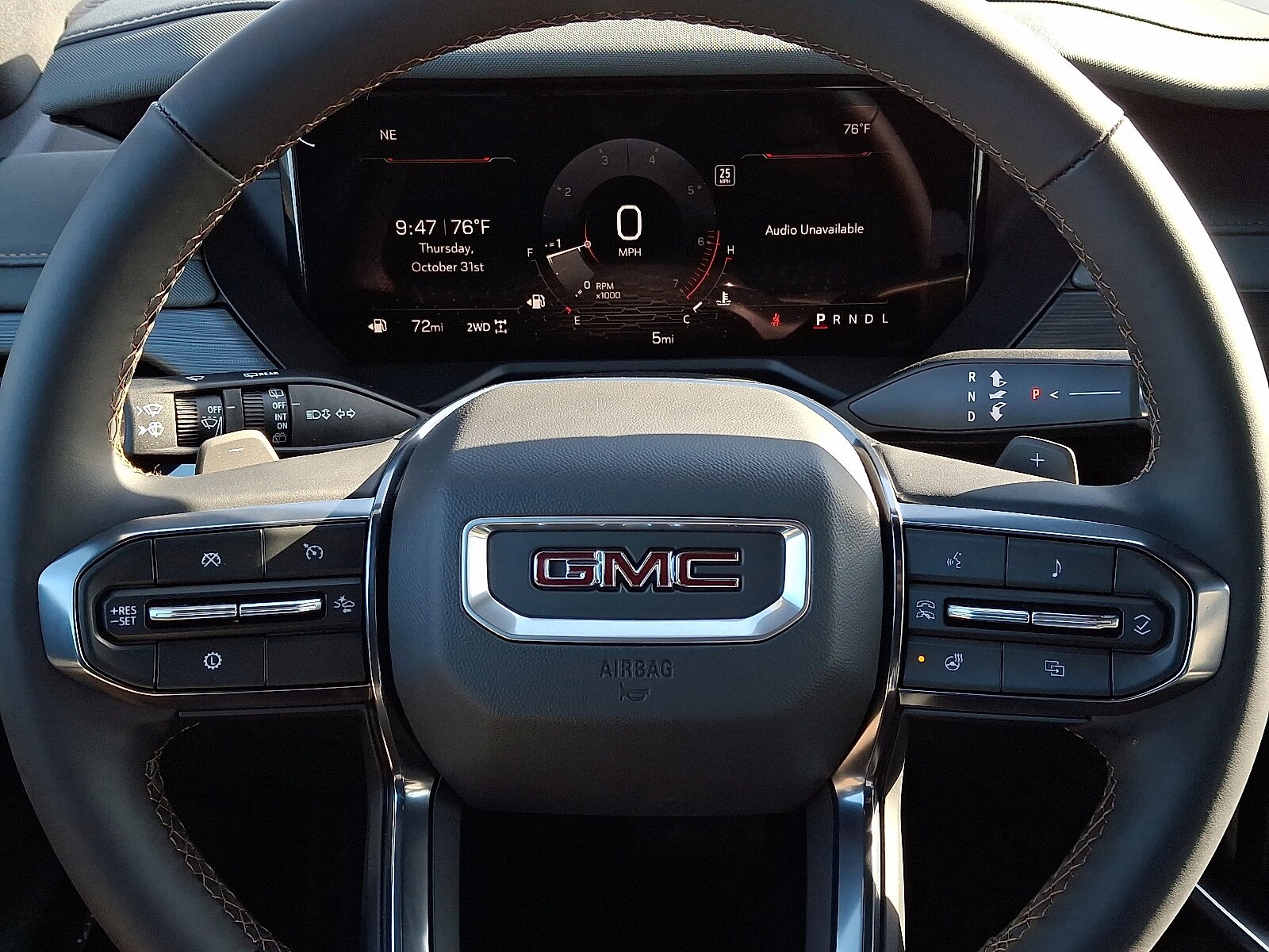 2024 Gmc Acadia AT4 photo 2