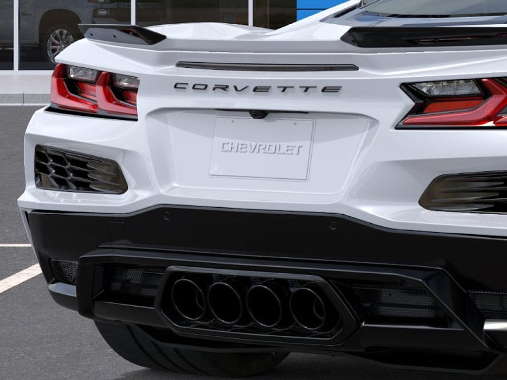 2027 Chevrolet Corvette 2LT - Photo 14