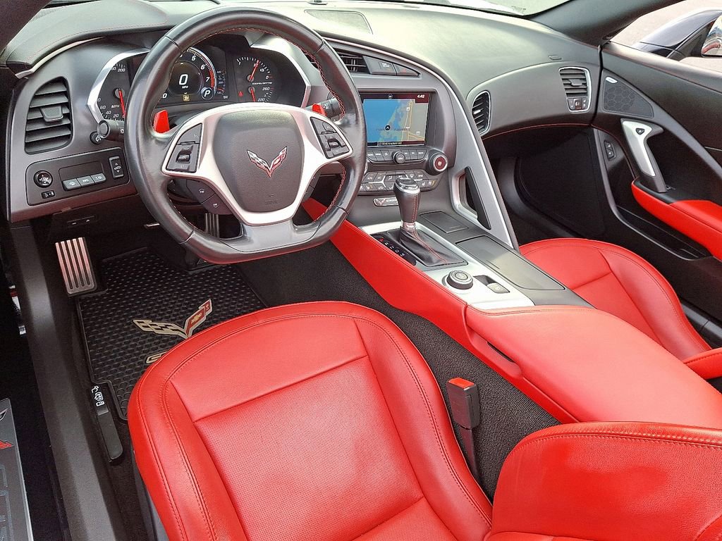2017 Chevrolet Corvette Stingray 2LT photo 3