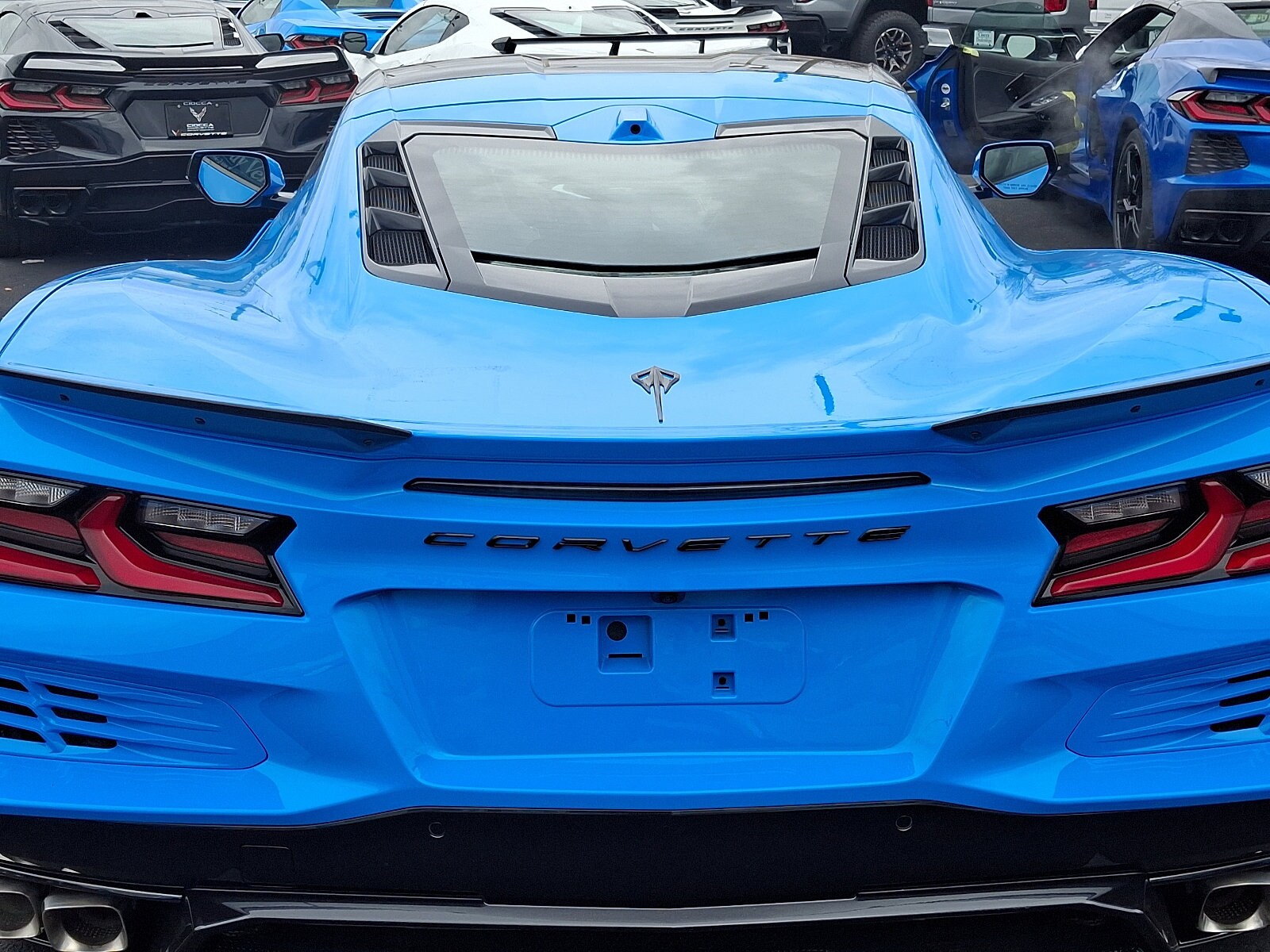 2025 Chevrolet Corvette E-Ray 2LZ photo 4