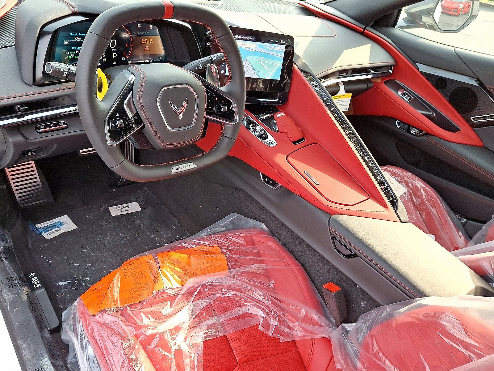 2025 Chevrolet Corvette E-Ray 2LZ photo 2