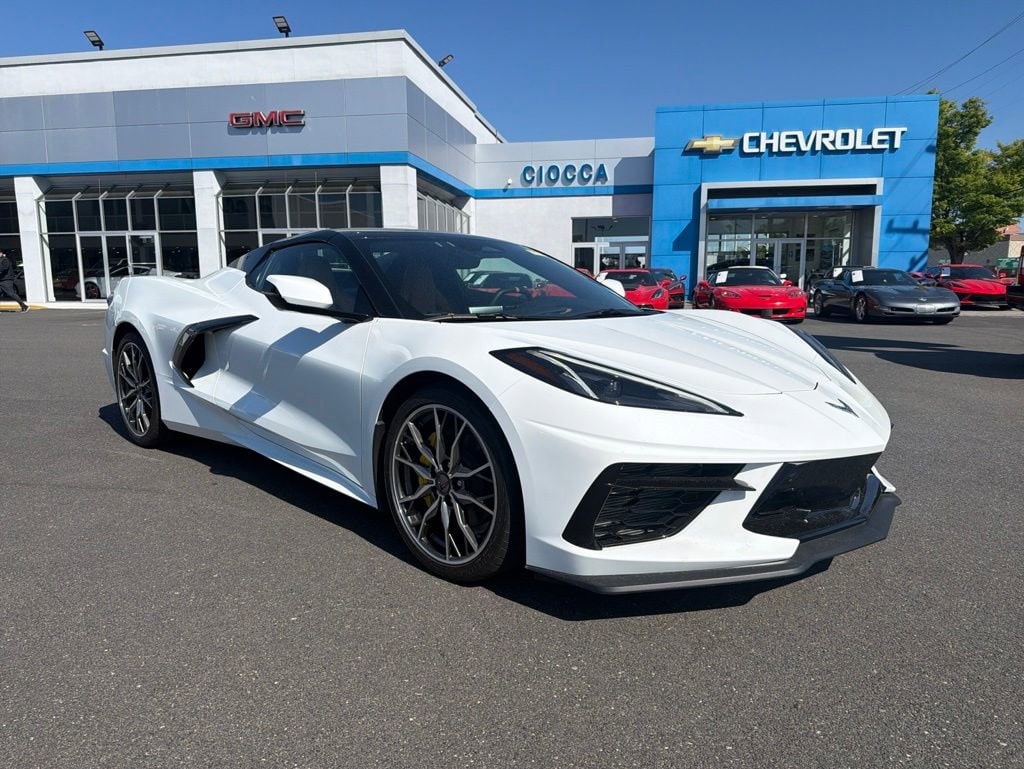 2025 Chevrolet Corvette Stingray Convertible 2LT's photo