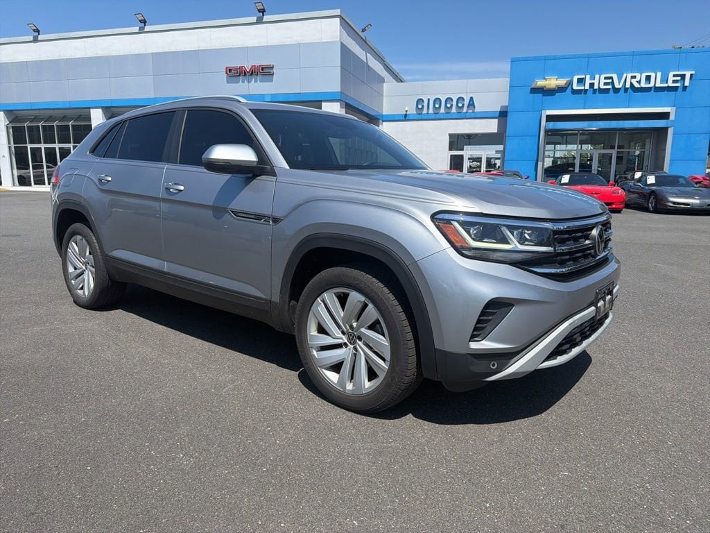 2021 Volkswagen Atlas Cross Sport 2.0T SE w/Tech 4MOTION's photo