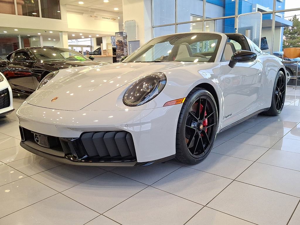 2026 Porsche 911 Targa 4 GTS photo 2