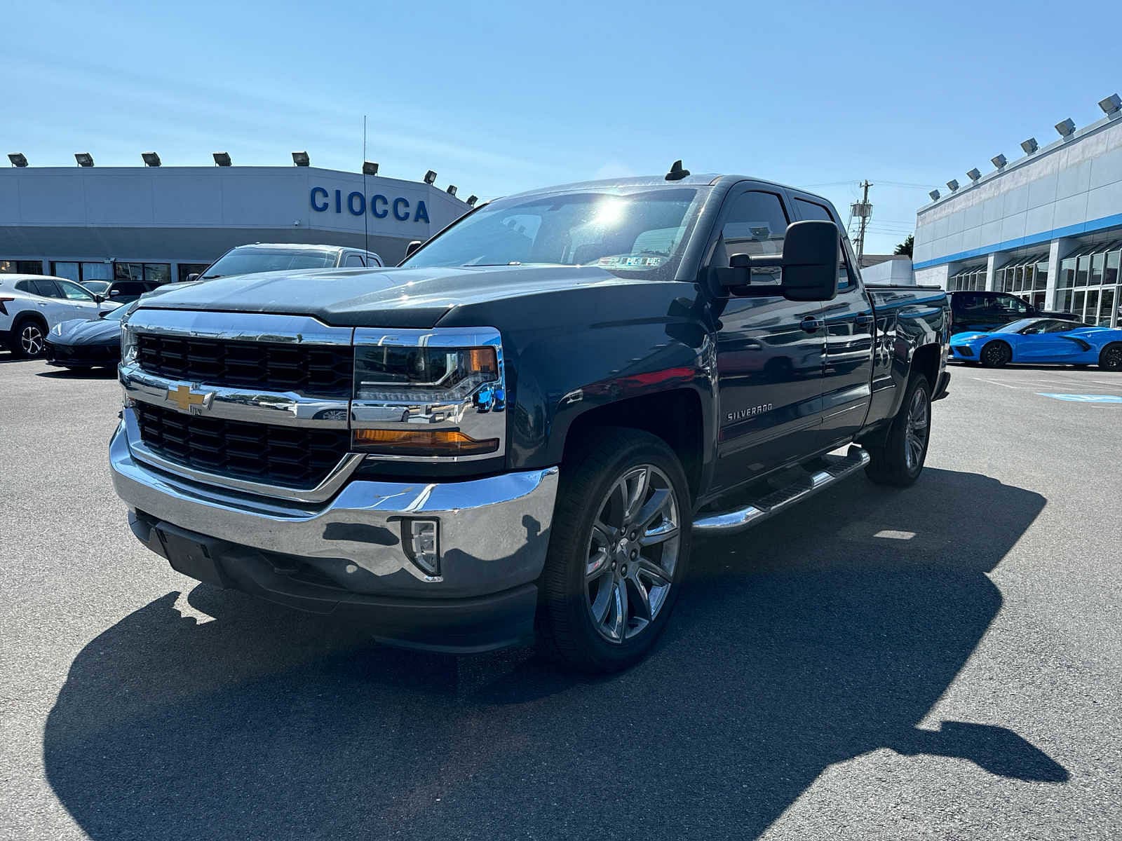 Used 2017 Chevrolet Silverado 1500 LT with VIN 1GCVKREC8HZ217696 for sale in Atlantic City, NJ