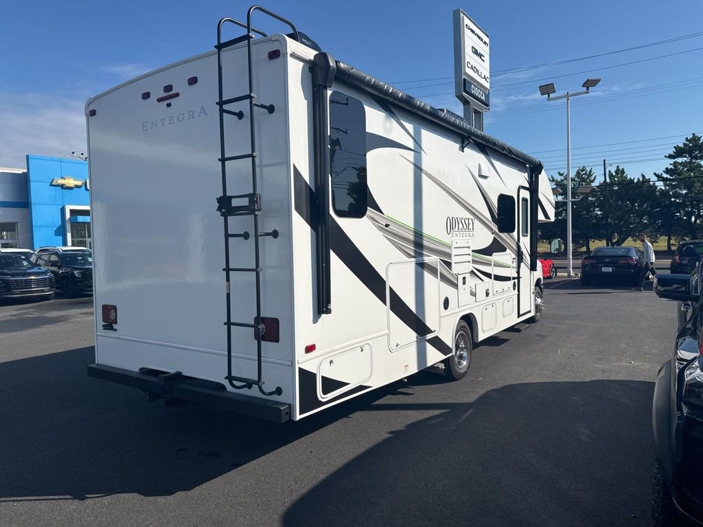 2023 Ford E-450 Cutaway photo 4