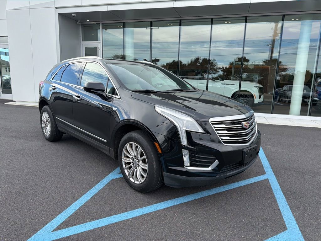 2018 Cadillac XT5 Base photo 2