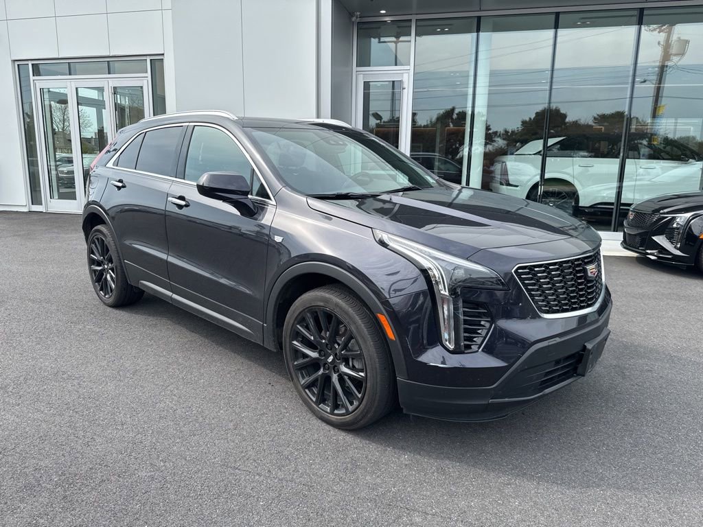 2022 Cadillac XT4 Luxury photo 3