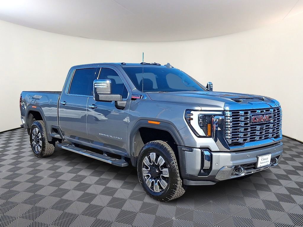 2024 GMC Sierra 2500HD Denali's photo