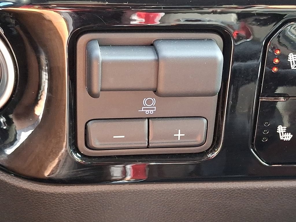 2024 Chevrolet Silverado 1500 RST - Photo 37