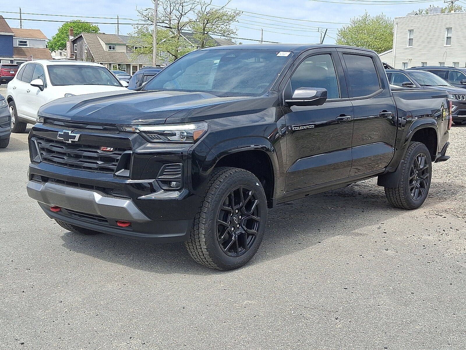 2025 Chevrolet Colorado Z71 photo 3