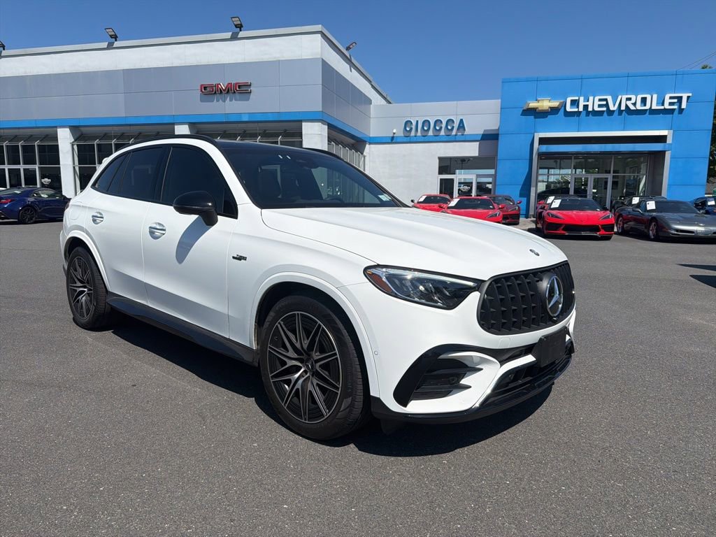 2026 Mercedes-Benz GLC AMG GLC 43's photo